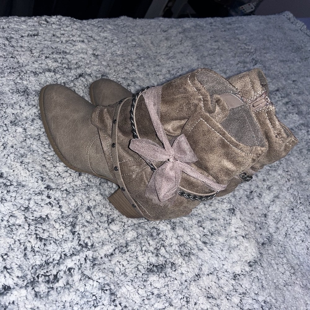 Women Boots